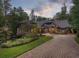 278 Racquet Club Rd, Asheville, NC 28803