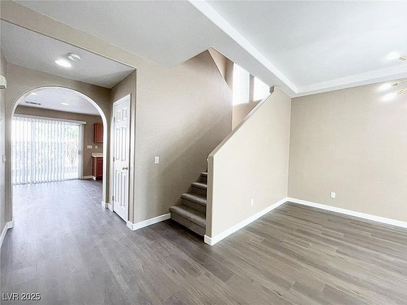 3rd image of 5208 Ponderosa Heights St