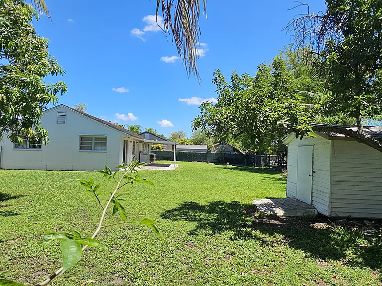 35700 SW 186th Ave — Photo 11