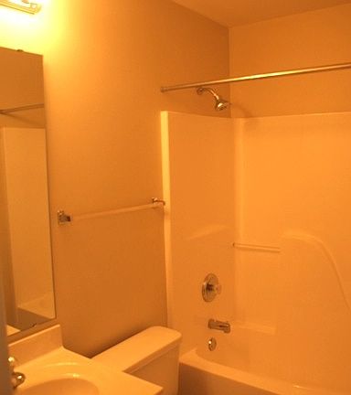 5th image of 10661 Midland Manor Ct