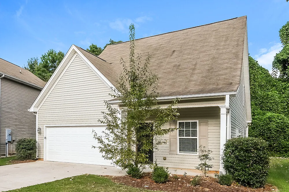 4 bed, 2.5 bath, 1615 sqft, $2,185 — Photo 4