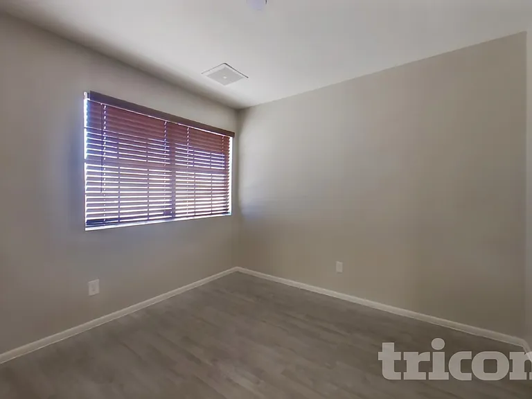 2206 W Monona Dr — Photo 13