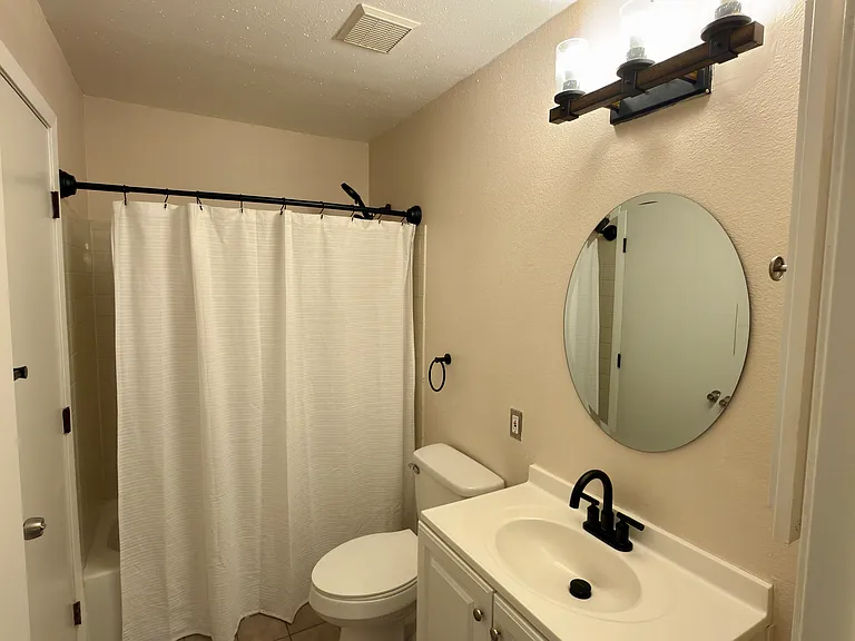 2225 S Buckley Rd #101 — Photo 10