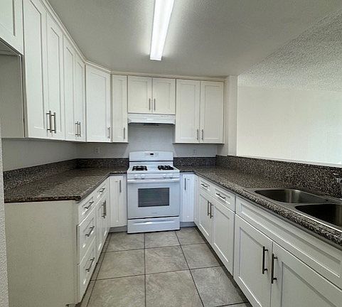 3rd image of 752 W Dryden St APT 103