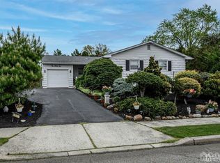 136 Vernon Way, Port Reading, NJ 07064