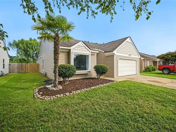 1812 Bernstein Dr, Virginia Beach, VA 23454