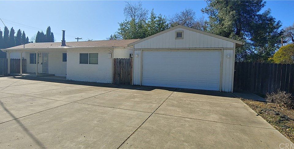 1st image of 3591 Country Club Dr