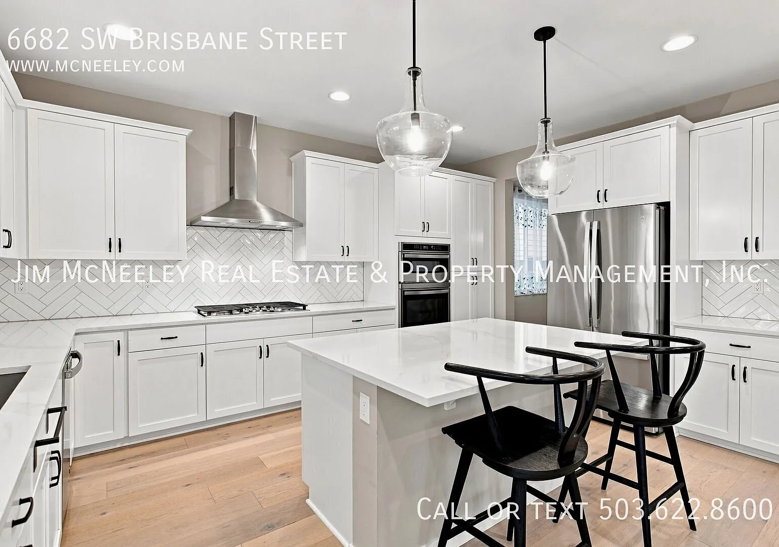 Beautiful Newer Wilsonville Home 4 Bedrooms + Bonus Space — Photo 4