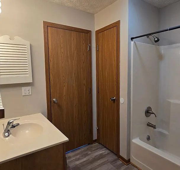 2956 Auburn Rd — Photo 16