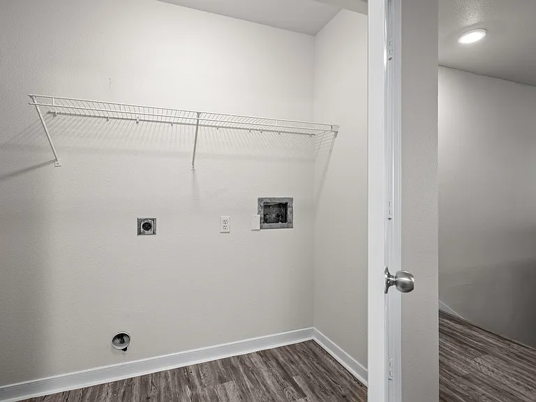Echo Station Apartments — Photo 23