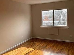 2344 37th St FLOOR 3, Astoria, NY 11105
