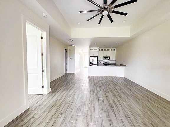 4th image of 2301 Magdalina Dr Unit 112