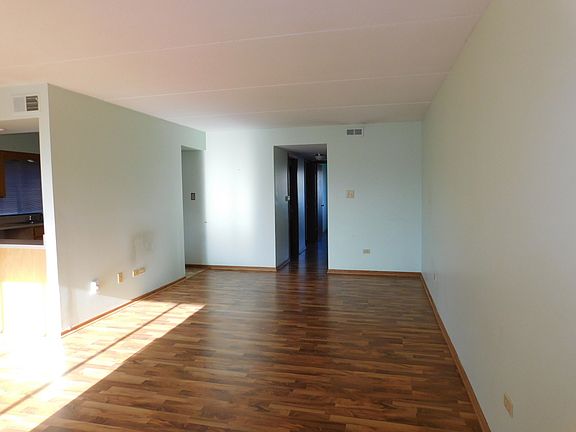 2nd image of 16813 81st Ave APT 2S