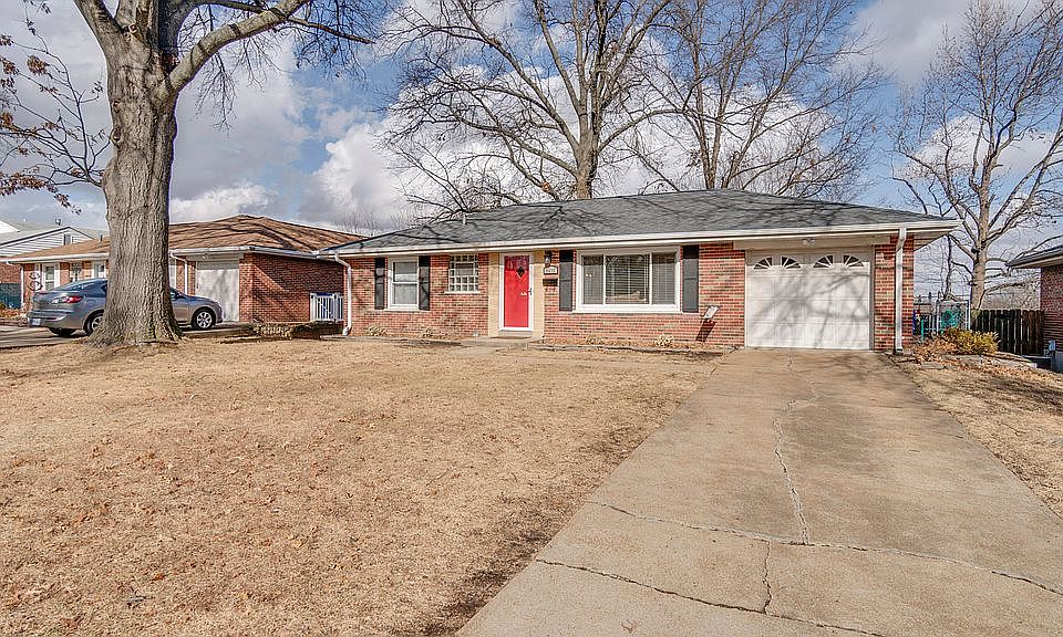 1st image of 9425 Eucalyptus Dr