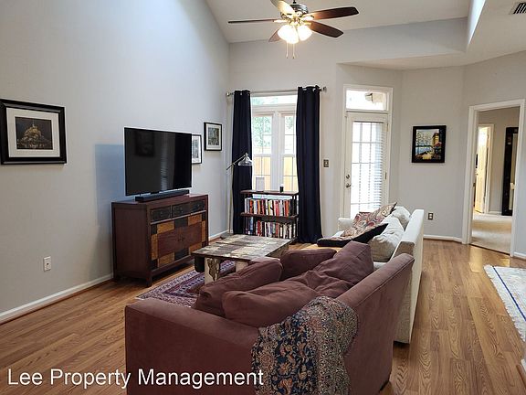 4th image of 1314 Stillwater Ct