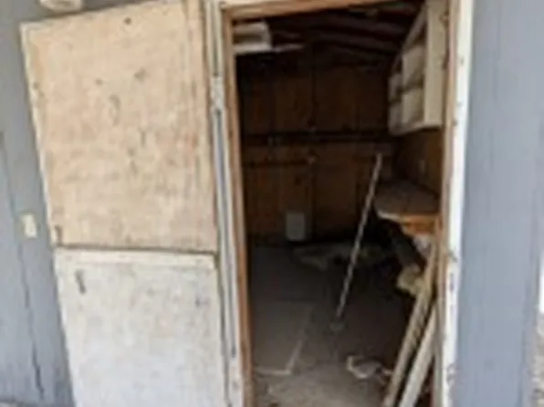 270 W Comstock Cir N, Pahrump, NV 89048