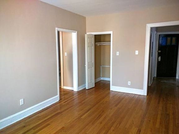 5th image of 7415 S Colfax Ave APT 103