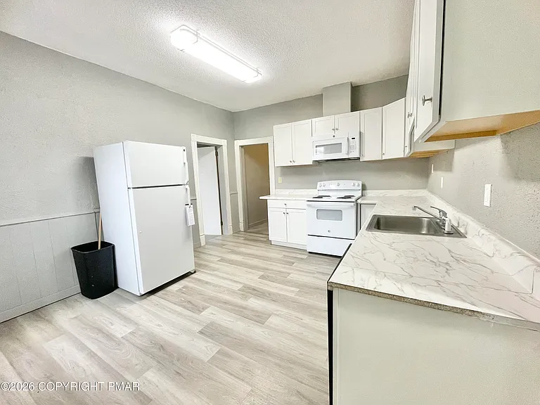 1028 N Webster Ave #2 — Photo 30
