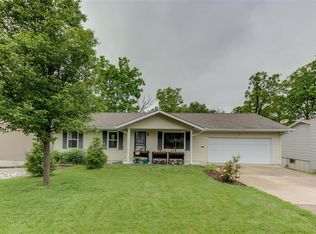 15 S Kern Dr, O'Fallon, MO 63366
