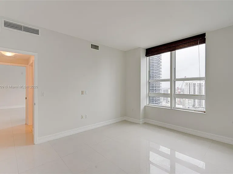 951 Brickell Ave #3203 — Photo 5