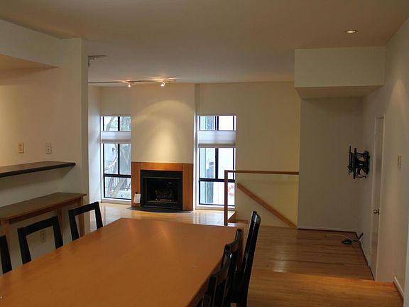 3rd image of 353 S Marengo Ave APT 11