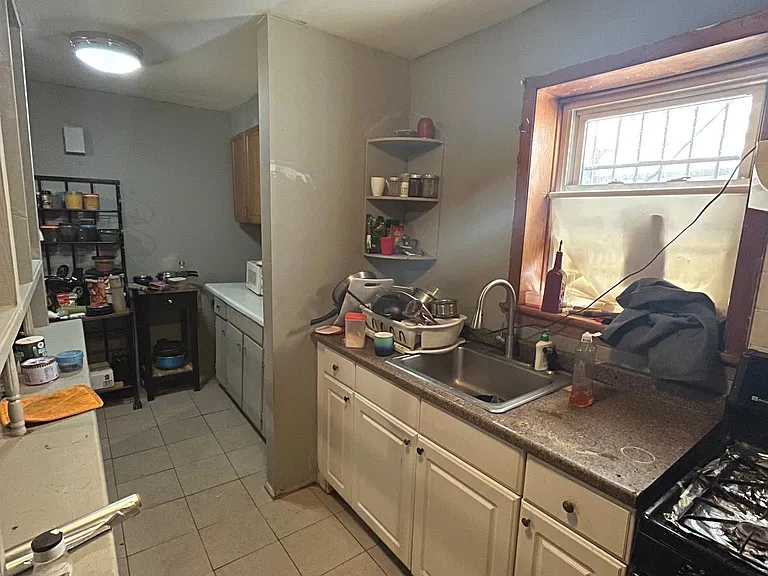 111 Franklin St #1 — Photo 6