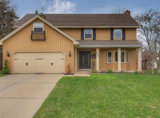 1571 Pinnacle East Dr SW, Wyoming, MI 49509