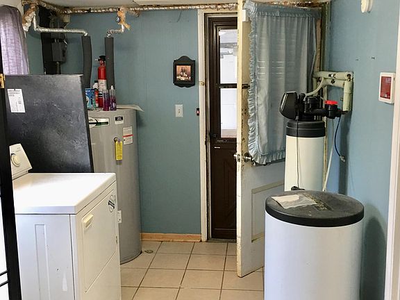 5th image of 92 Parkridge Dr