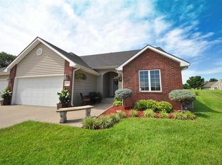 3409 SW Amarosa Cir, Topeka, KS 66614