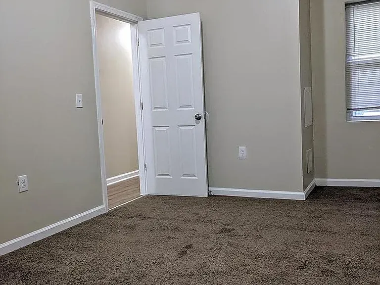 2444 Druid Hill Ave — Photo 30
