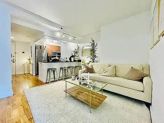3rd image of 192 Stanton St #5C