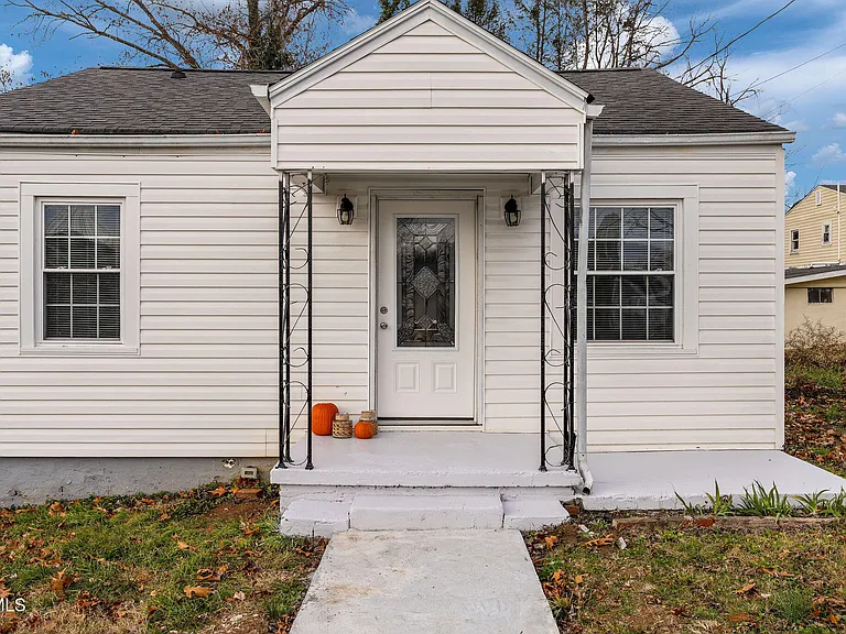 11 Birch St — Photo 5