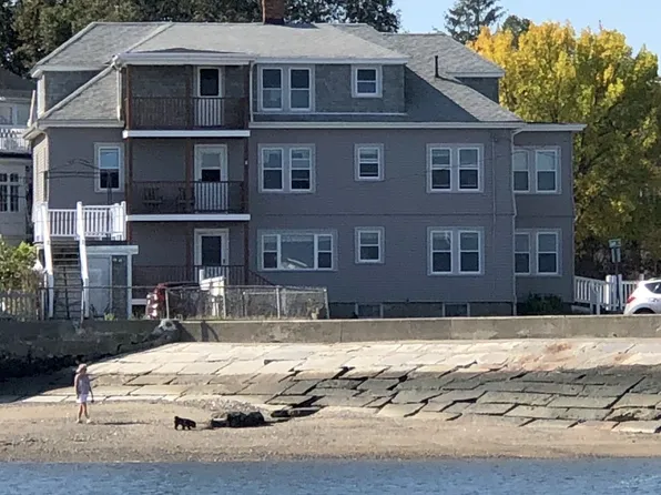 97 Leach St Unit 3, Salem, MA 01970