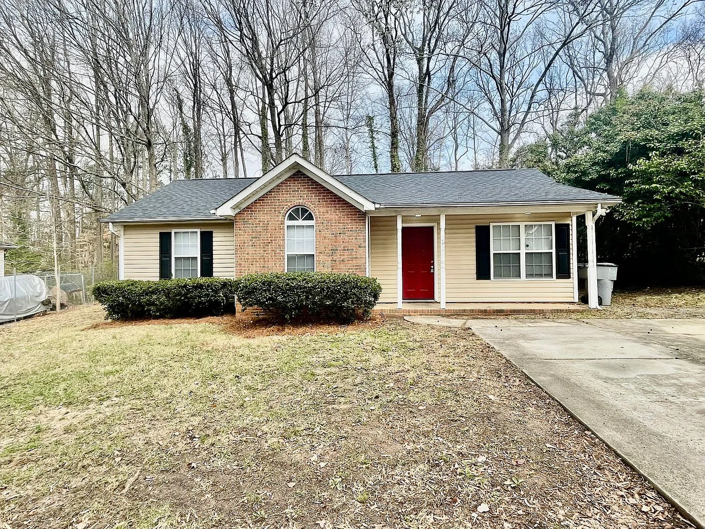 Welcome to 6019 Double Rein, this Adorable 3 Bedroom 2 Bath Ranch style home, nestled in the hear... — Photo 1