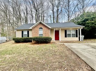 6019 Double Rein Rd, Charlotte, NC 28215