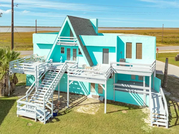 131 Point Lafitte Ct, Surfside Beach, TX 77541