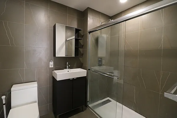 Rented by Akam Sales and Brokerage | media 11