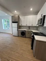 363 Hawthorne Street, #2D