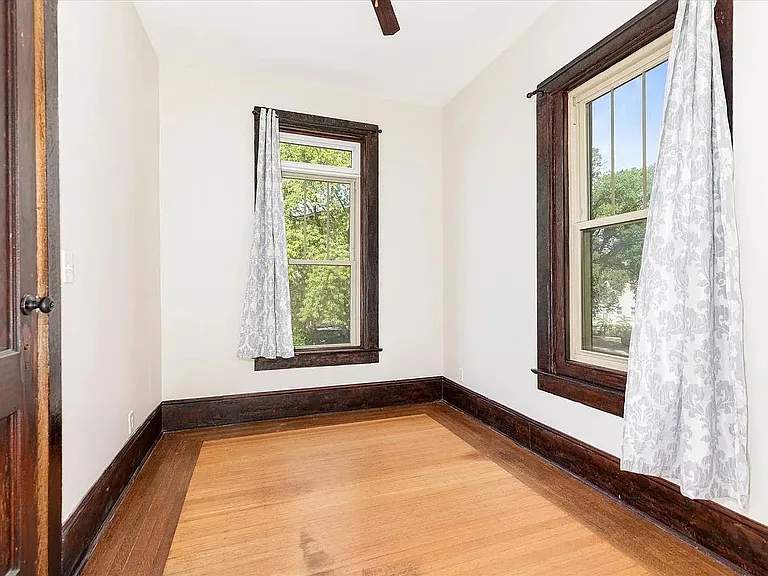 232 Des Plaines Ave #2 — Photo 19