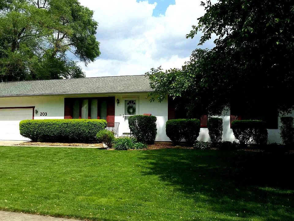1st image of 203 Tilton Park Dr