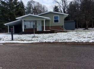 7 Westview Dr, Hamilton, IL 62341