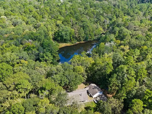 634 County Road 176, San Augustine, TX 75972