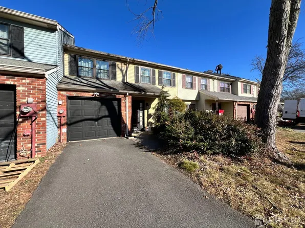 24 Lewis Ct, East Brunswick, NJ 08816