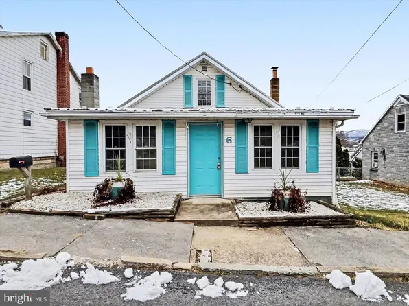 6 Oakland Ave, Lewistown, PA 17044