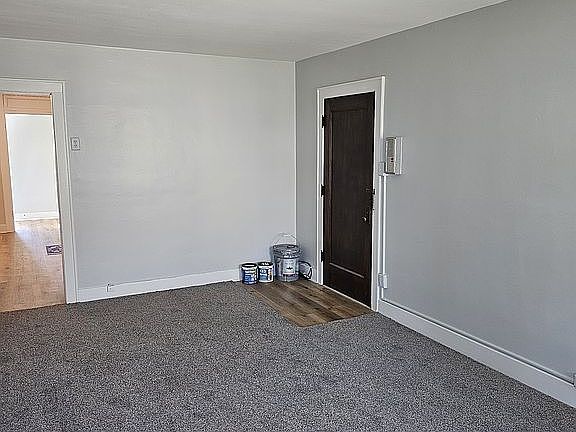 5th image of 225 W William St