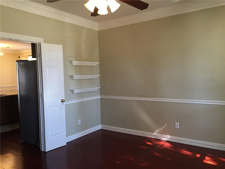 3941 Evesham Dr — Photo 5