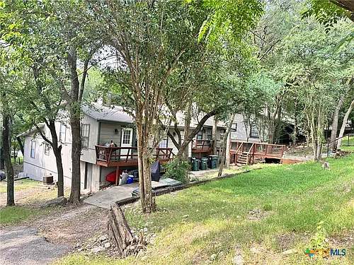 901 Hillyer St Photo 1