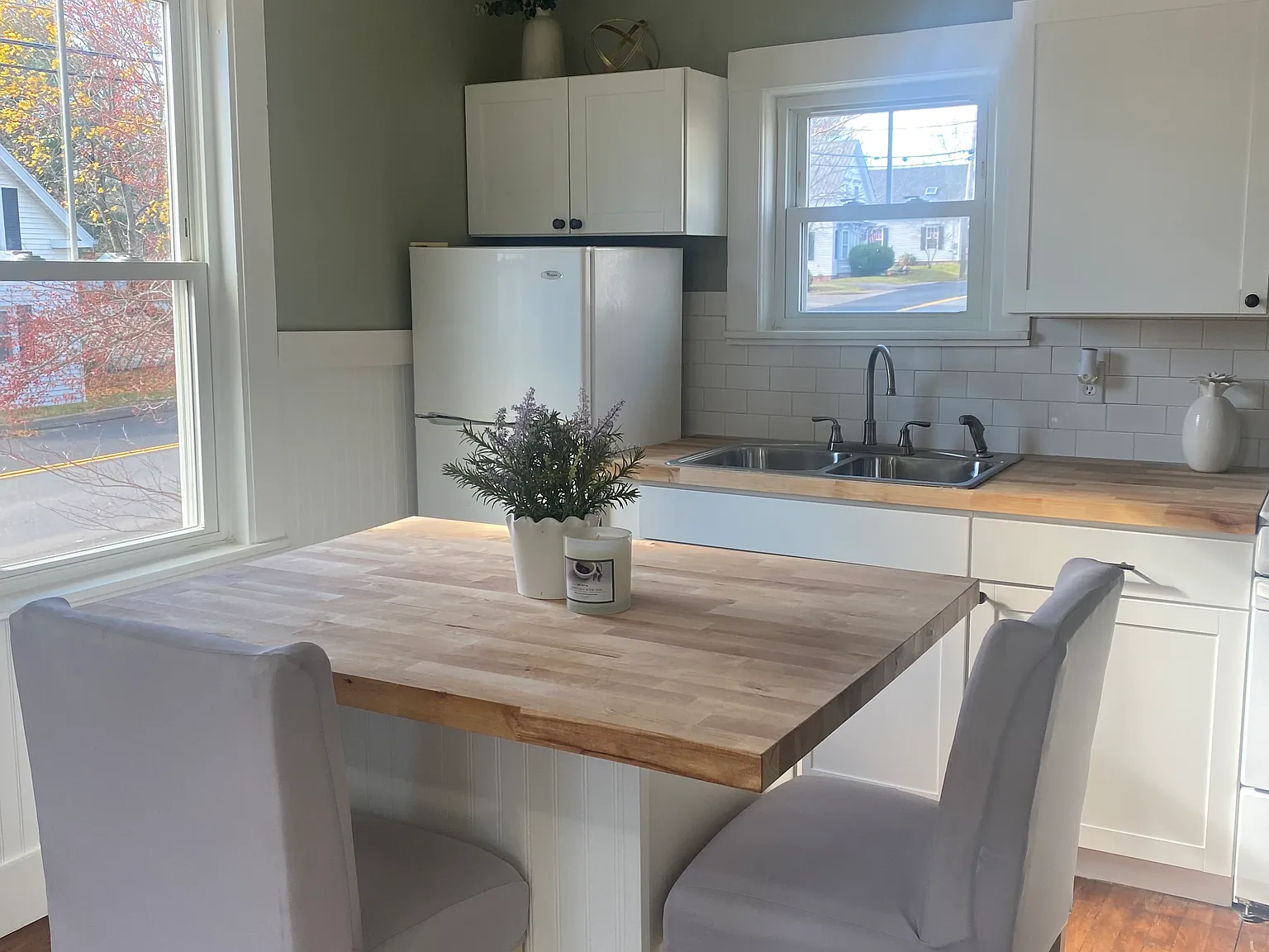 Studio, 650 sqft, $1,250 — Photo 3