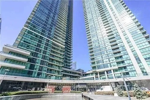 33 Bay St #1204 Photo 1