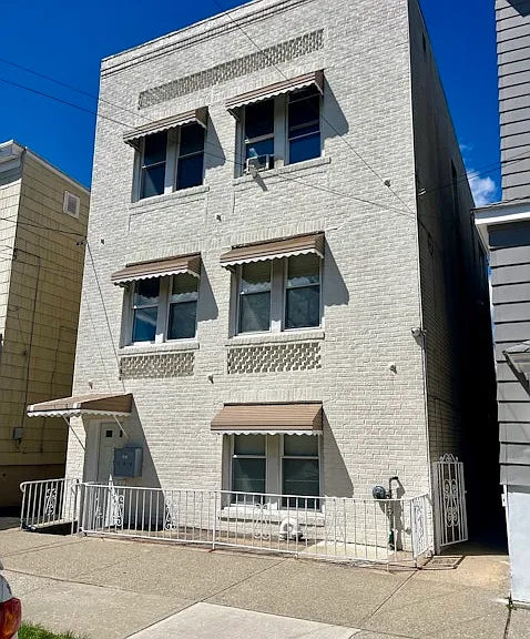 279 Belmont Ave #2 — Photo 1